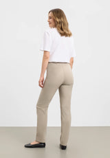 Betty Regular - Medium Length - Clay