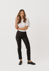 Betty Regular - Medium Length - Black