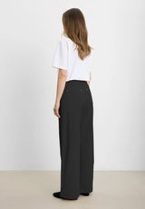 Carol Loosi Sametti - Medium Length - Black