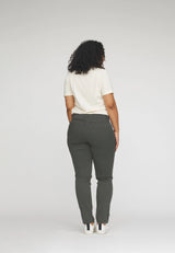 Charlotte Regular - Medium Length - Dark Shadow