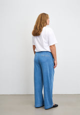 Debbie Loose - Medium Length - Washed Blue Denim