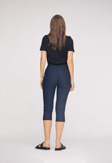 Elizabeth Slim Capri Medium Length - Navy