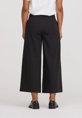 Lia Loose - Cropped - Black