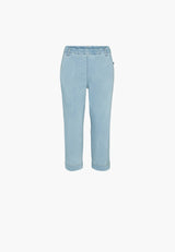 Taylor Regular Capri - Medium Length - Light Blue Denim