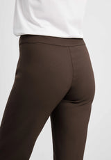 Thea Straight - Medium Length - Brown