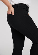 Serene 5-pocket Regular - Short Length - Black