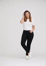 Serene 5-pocket Regular - Short Length - Black
