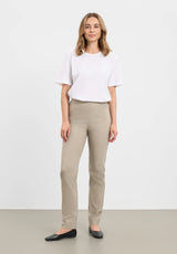 Betty Regular - Medium Length - Clay