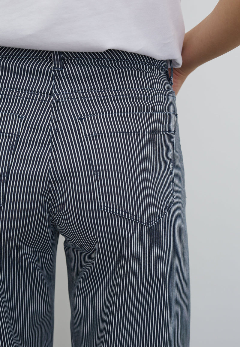 Carol Loose - Medium Length - Blue Stripe
