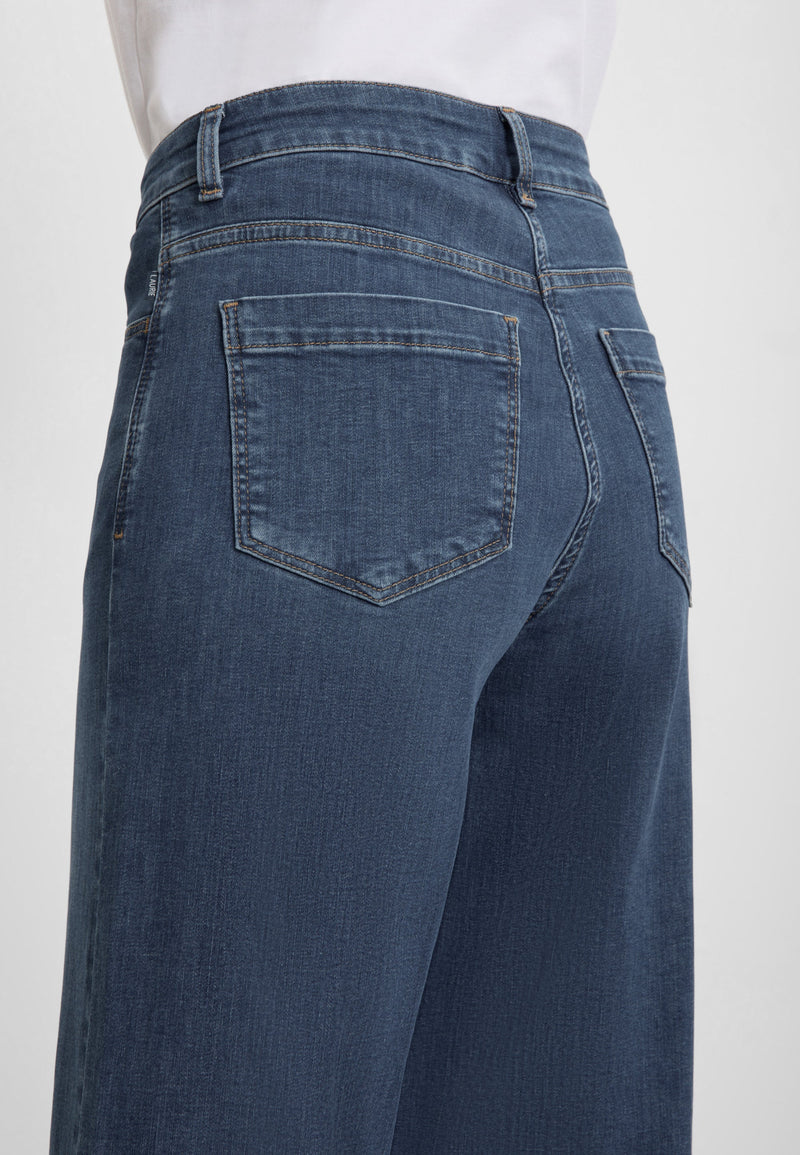 Carol Turn-up Loose Crop - Washed Blue Denim