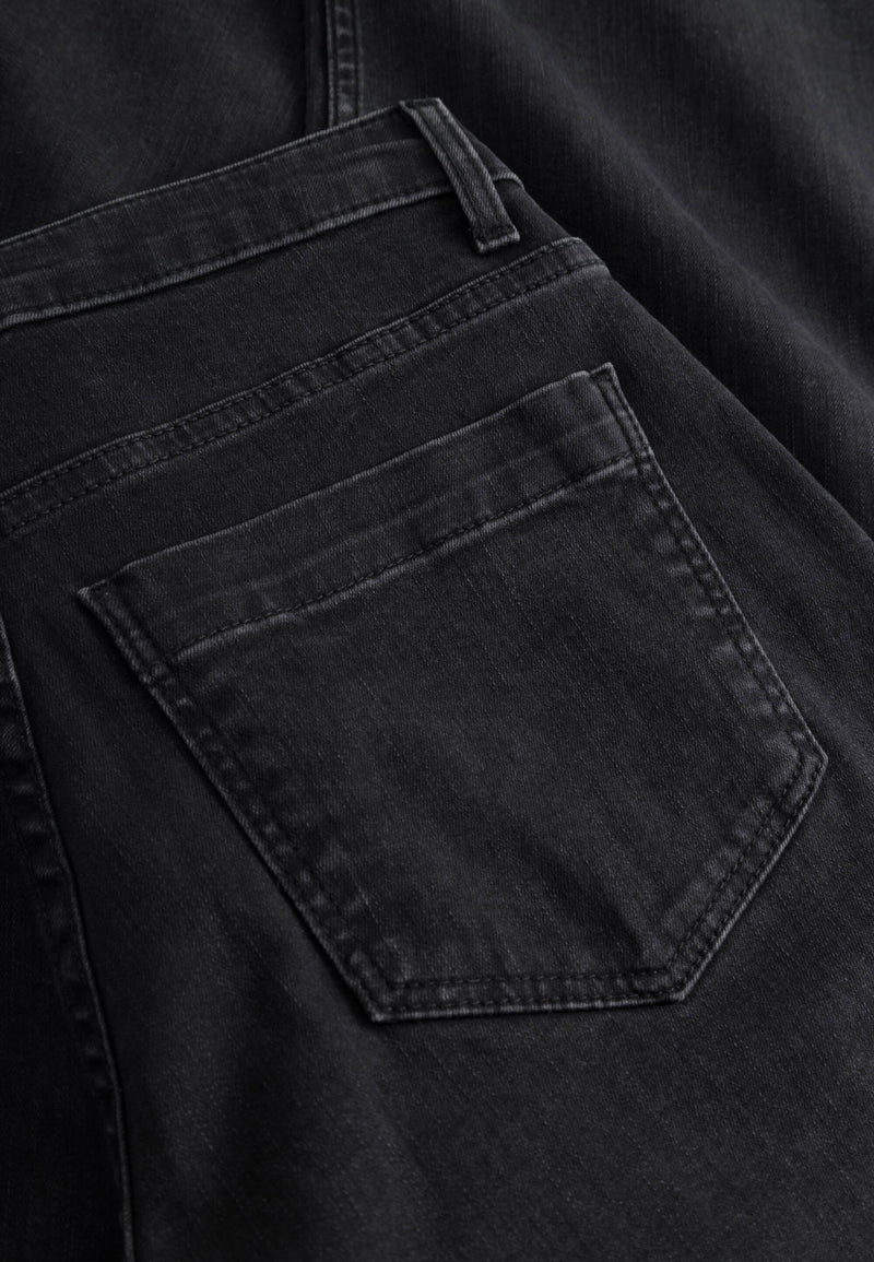 Charm Loose - Medium Length - Washed Black Denim