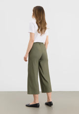 Donna Loose - Cropped - Khaki