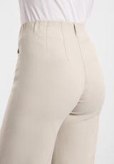 Donna Loose - Medium Length - Grey Sand