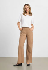 Donna Loose - Medium Length - Nougat
