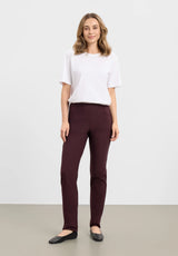 Kelly Regular - Medium Length - Dark Plum