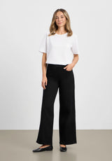 Serene 5-pocket Loose - Medium Length - Black