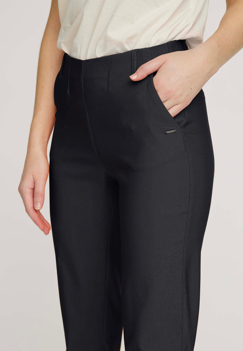 Taylor Regular Cropped - Black