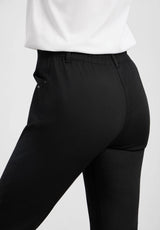 Violet Relaxed - Medium Length - Black