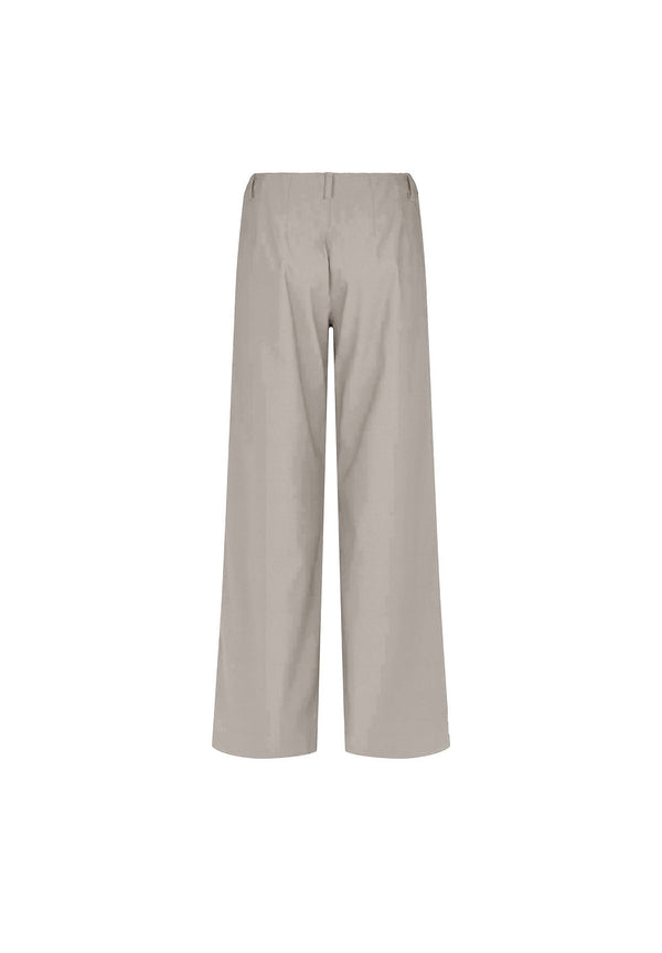 Donna Loose - Medium Length - Grey Sand