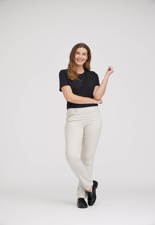 Kelly Regular - Medium Length - Grey Sand