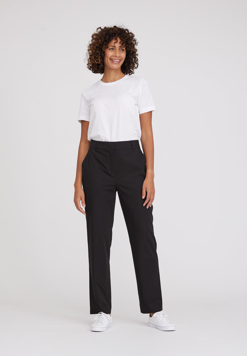 Noa Relaxed - Medium Length - Black