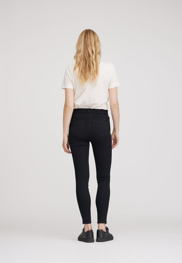Serene 5-pocket Slim - Short Length - Black