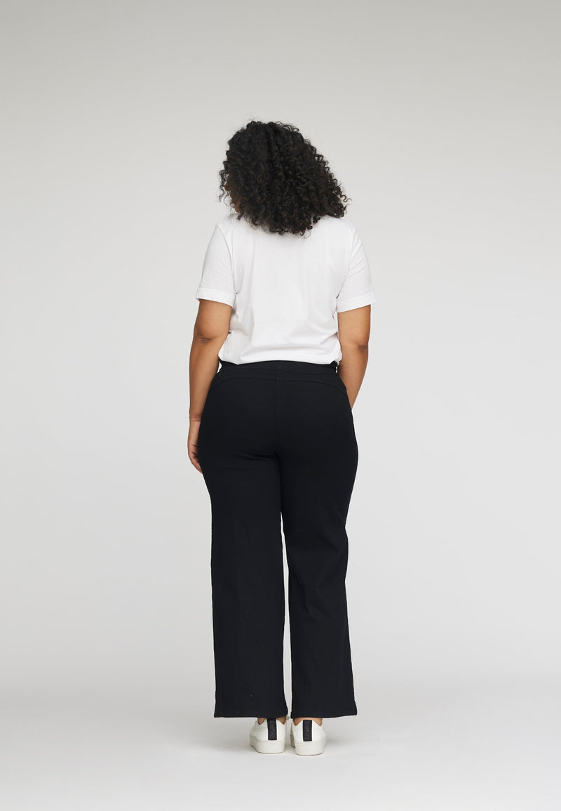 Serene Loose - Medium Length - Black