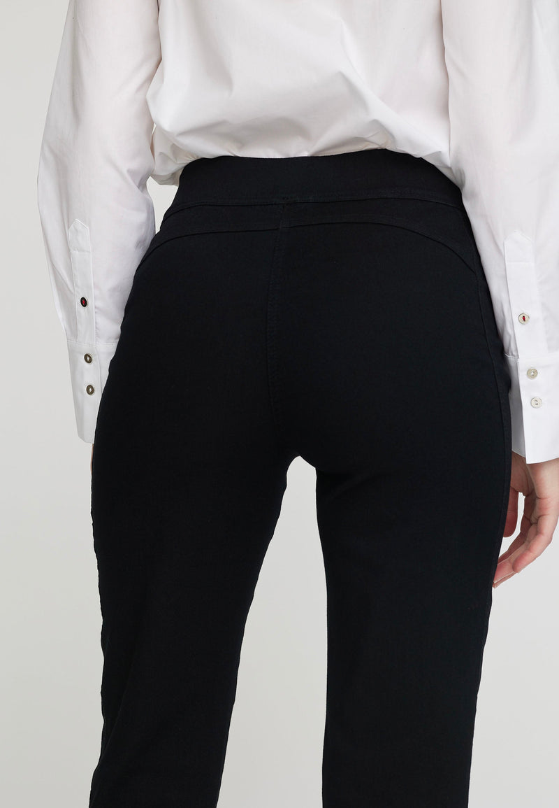 Serene Regular XSL - Black