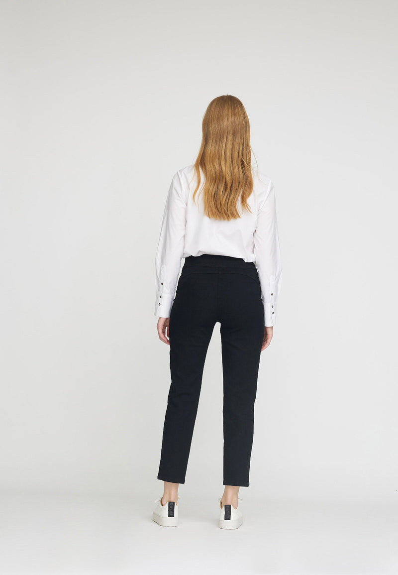 Serene Regular XSL - Black